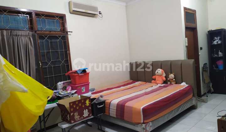 Best Price, 2-Story House, A Step Away from Hr Muhammad, Pradah Permai, West Surabaya, East Java, Freehold Property 2