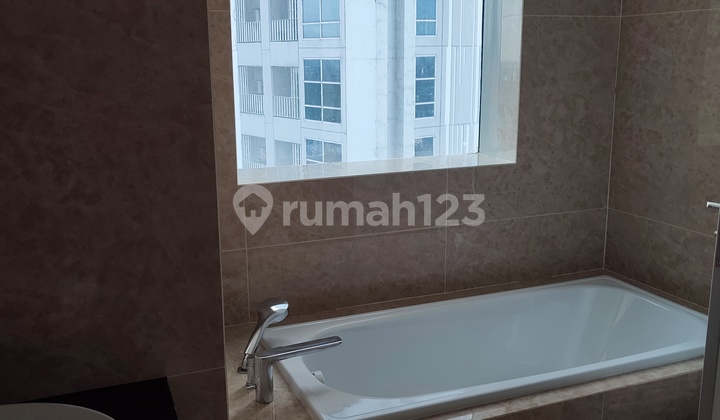 Baru Gress dan Langka ‼️ Apartemen Grand Sungkono Lagoon Dilengkapi Private Bathtub dan Private Lift 2