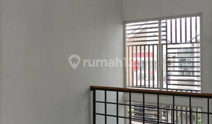 Rumah Baru 2 Lantai, La Diva Gree Hill, Menganti, Gresik, Jawa Timur Rumah Baru 2 Lantai, La Diva Gree Hill, Menganti, Gresik, Jawa Timur