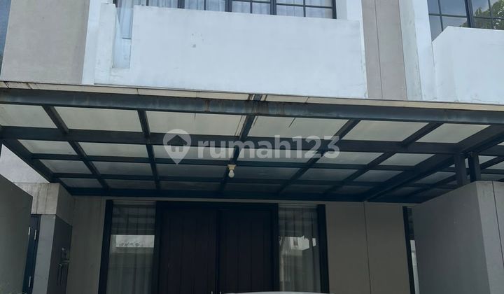 Rumah Furnish 2 Lantai Under 1 M, Grand Sunrise Menganti Gresik