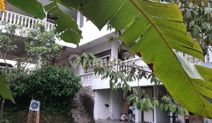 Exclusive ‼️ Villa 2,5 Lantai. Full Furnish, Nol Jalan, Samping Hotel Tretes Raya, Prigen, Pasuruan, Jawa Timur