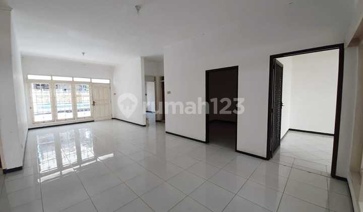 Lokasi Strategis, Sewa Rumah Kupang Baru, Surabaya Barat, Jawa Timur 2