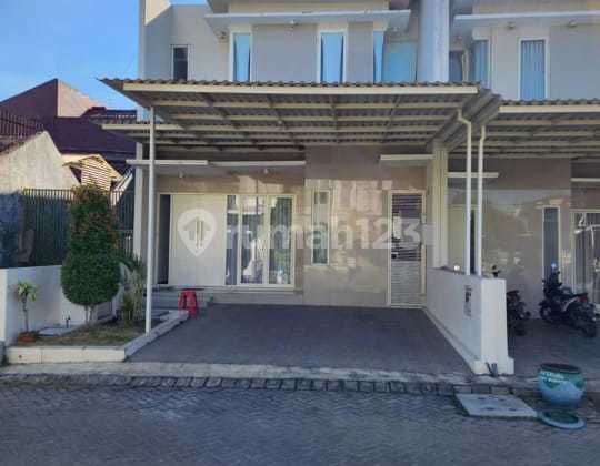 Strategis Dan Row Jalan Lebar, Rumah Darmo Setelit, Surabaya Barat, Jawa Timur Strategis Dan Row Jalan Lebar, Rumah Darmo Setelit, Surabaya Barat, Jawa Timur