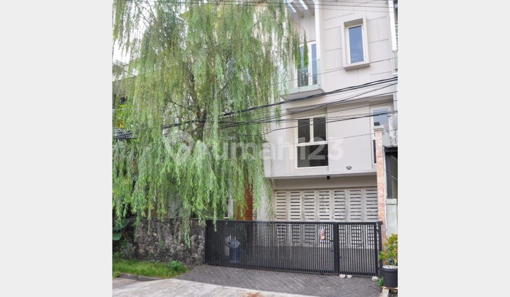 Dijual Rumah Mewah SHM di Kebayoran Baru Jakarta Selatan