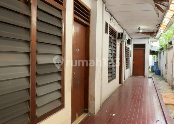 For Sale House in Menteng Strategic and Comfortable Location 2