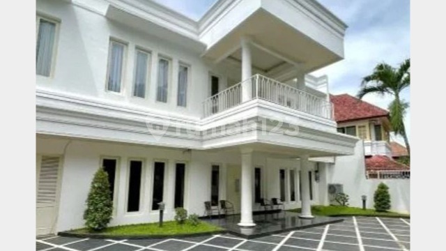 For Rent Luxury House in Menteng Strategic Location For Rent Luxury House in Menteng Strategic Location