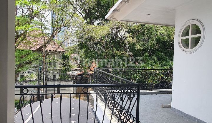 Dijual Rumah Idaman di Menteng Jakarta Pusat Lokasi Strategis & Nyaman Dijual Rumah Idaman di Menteng Jakarta Pusat Lokasi Strategis & Nyaman