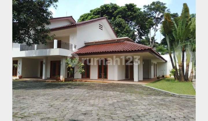 For Sale Quiet Area House in Kemang South Jakarta