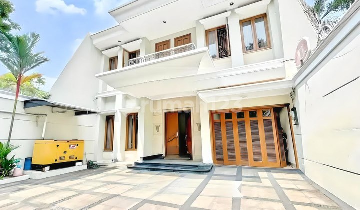 For Sale Nice House in Menteng Central Jakarta Strategic & Comfortable Location For Sale Nice House in Menteng Central Jakarta Strategic & Comfortable Location