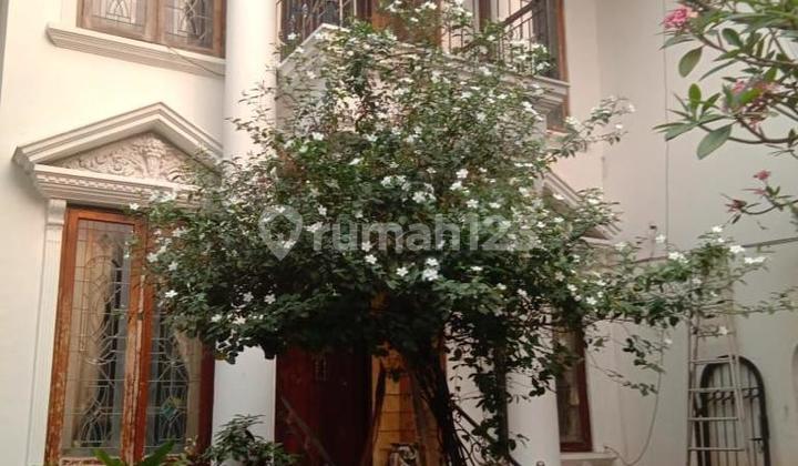 Disewakan Rumah Idaman di Menteng Jakarta Pusat Lokasi Strategis & Nyaman 2