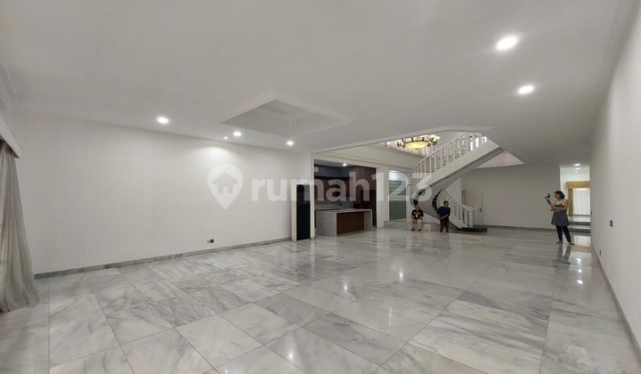 Dijual Rumah Mewah Vintage di Pondok Indah Jakarta Selatan