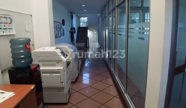 Dijual Gedung 3 Lantai di Menteng Jakarta Pusat Lokasi Strategis Dijual Gedung 3 Lantai di Menteng Jakarta Pusat Lokasi Strategis