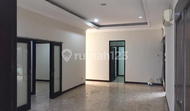 Dijual Rumah di Blok M Lokasi Strategis Kebayoran Baru