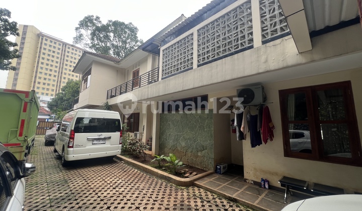 Disewakan Rumah Cocok Untuk Komersil di Menteng Jakarta Pusat 2