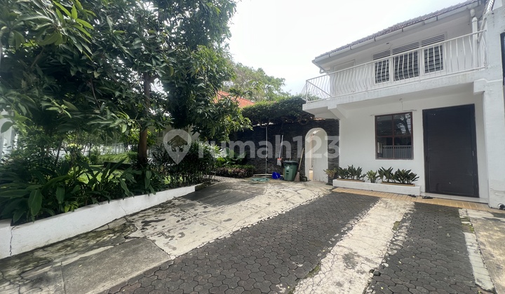 For Rent: Beautiful Dream Home in Menteng, Strategic Location 2