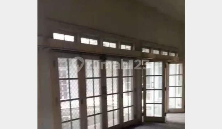 For Sale Freehold Title House in Kebayoran Baru Strategic Location