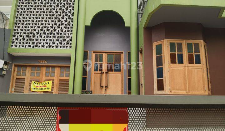 Rumah Modern 3 Lantai Di Taman Lestari Indah Lebak Bulus 2