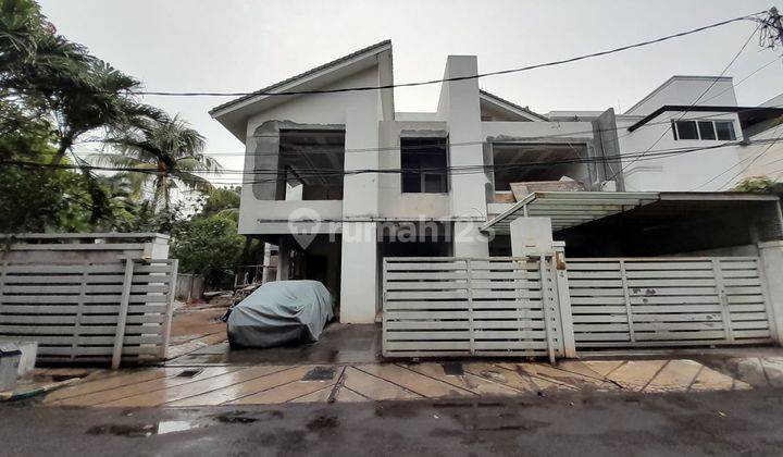 Rumah Under Constructicons Di Patal Senayan Jakarta Selatan 2