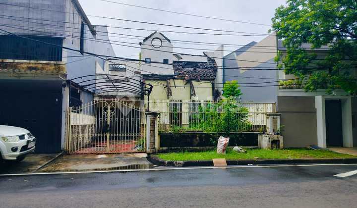 Land Calculation House in Taman Semanan Indah, West Jakarta