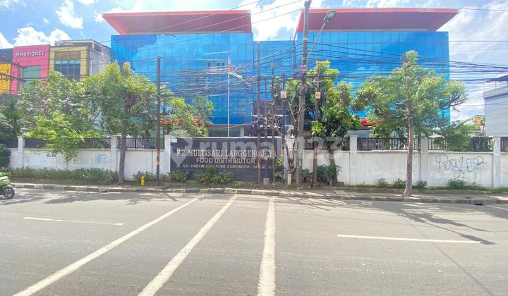 Strategic Office Building in Cipondoh, Tangerang City