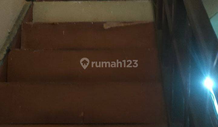 Dijual Rumah 2 Lantai Murah 3