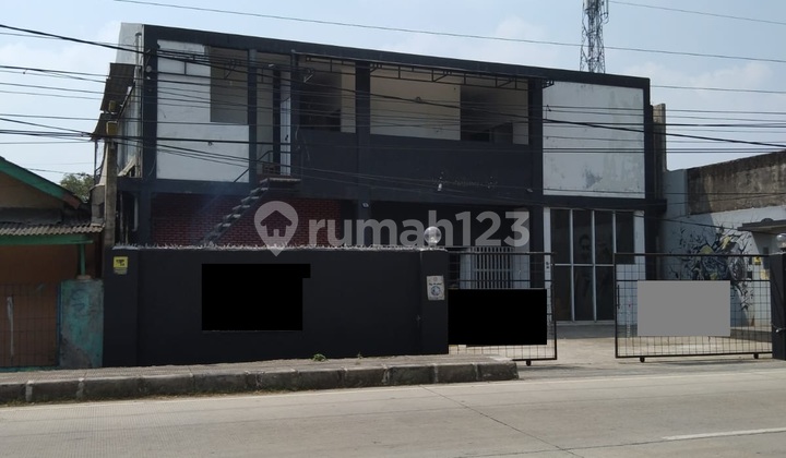 For sale: Ready-to-occupy boarding houses and food court in Karawang.