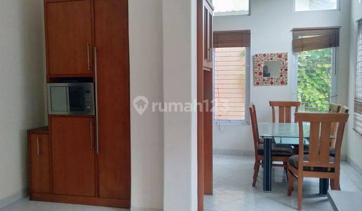 Disewakan Rumah Full Furnish di Taman Menteng Lippo Cikarang 4