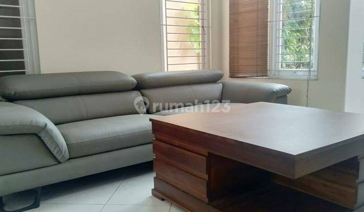 Disewakan Rumah Full Furnish di Taman Menteng Lippo Cikarang 19