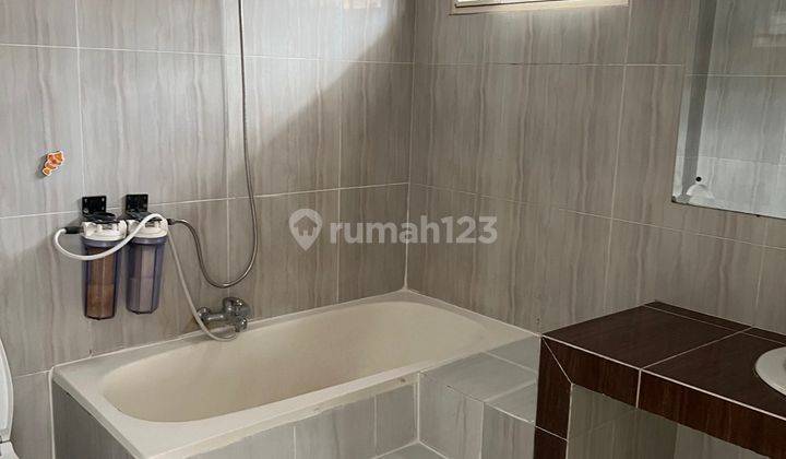 Disewakan Rumah Siap Huni di Taman Menteng Lippo Cikarang 11
