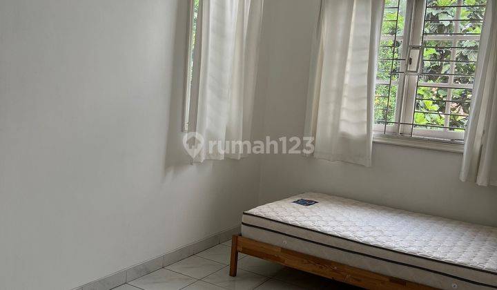 Disewakan Rumah Siap Huni di Taman Menteng Lippo Cikarang 14
