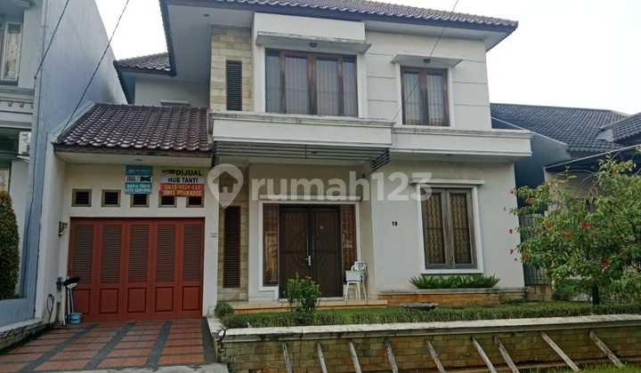 Dijual rumah 2 lantai siap huni di Taman Dago Lippo Cikarang