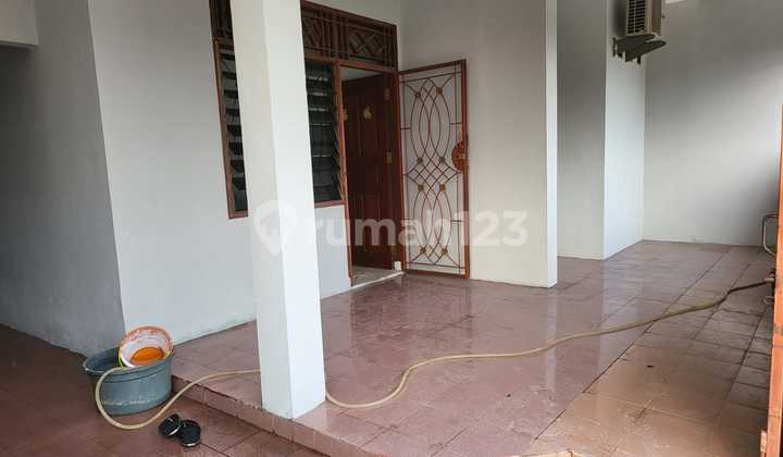 Dijual Rumah 1 lantai posisi hook di Jl. Karawang Jaya   Karawang 2