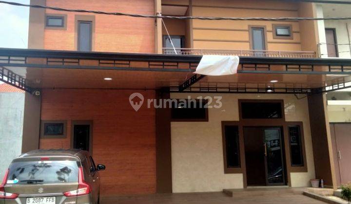 Disewakan Rumah 3 Lantai Siap Huni di Taman Dago Lippo Cikarang 2