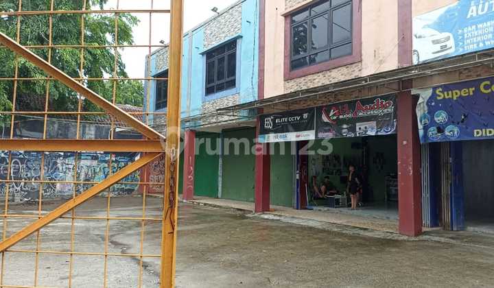 For rent: ruko on Jl. Adiarsa Barat, Karawang. 2