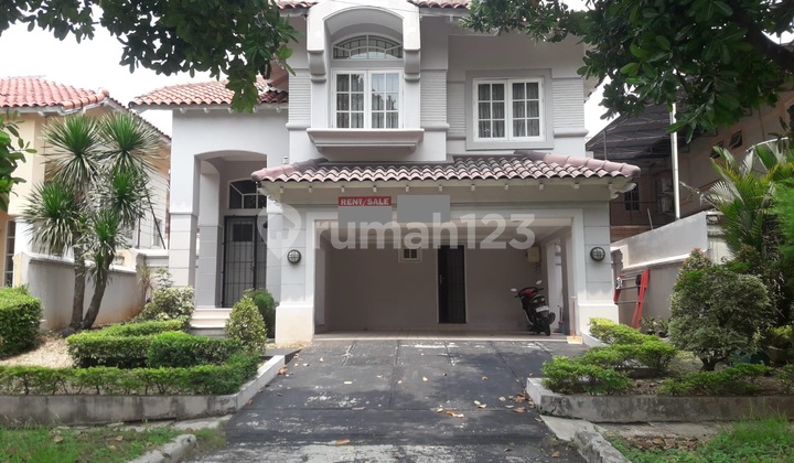 Dijual rumah 2 lantai siap huni di Taman Menteng Lippo Cikarang