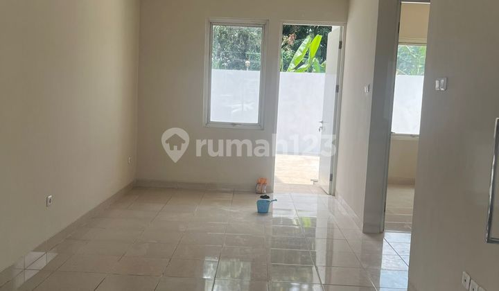Dijual rumah 2 kamar siap huni di Grand Taruma Karawang 2