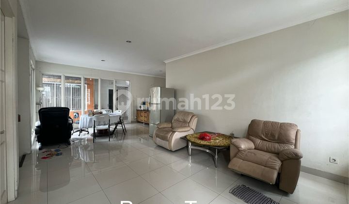 Dijual Rumah 2 lantai siap huni di D'Oakwood Lippo Cikarang 2