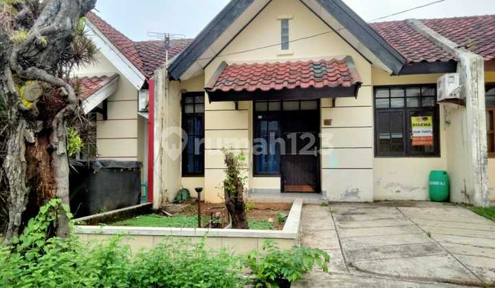 Disewakan rumah 1 lantai di Taman Beverly Lippo Cikarang Disewakan rumah 1 lantai di Taman Beverly Lippo Cikarang