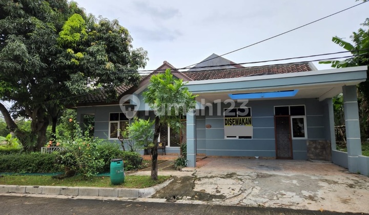 Disewakan rumah 3 kamar siap huni di Taman Beverly Lippo Cikarang