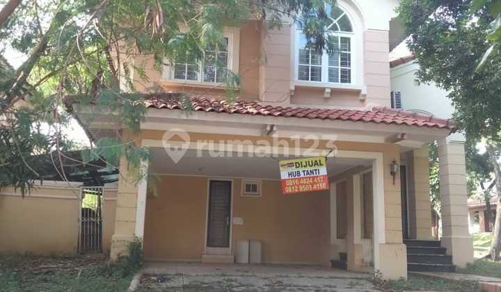 For sale 2-story house in Taman Menteng Lippo Cikarang. 2