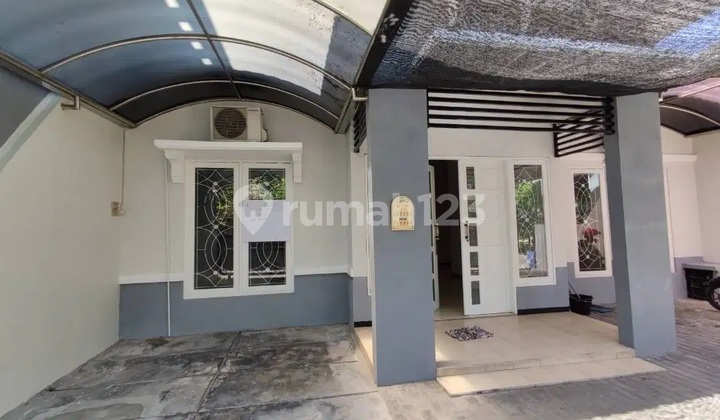 Second-hand Palm Spring House Ready to Live, Comfortable Environment, Strategic Location Near Ketintang 2