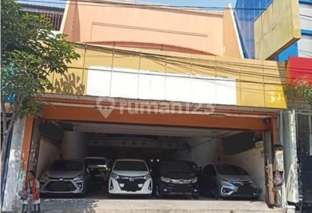 Bangunan Komersil Cocok untuk Showroom Sangat Strategis di Raya Kertajaya Bangunan Komersil Cocok untuk Showroom Sangat Strategis di Raya Kertajaya
