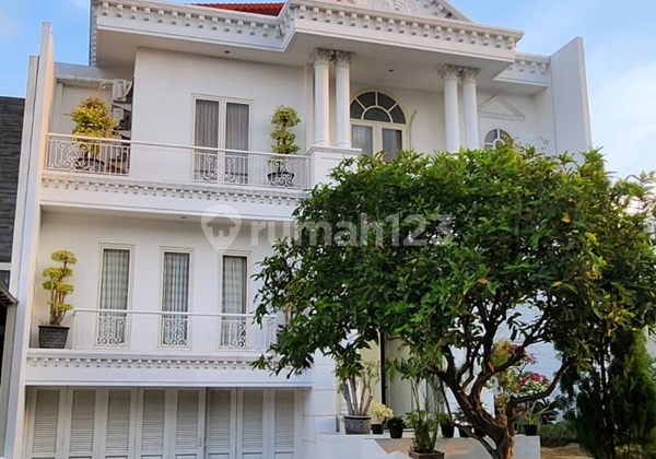 Pakuwon Indah Classic Modern Fully Furnished Well-Maintained Ready to Occupy Pakuwon Indah Classic Modern Fully Furnished Well-Maintained Ready to Occupy