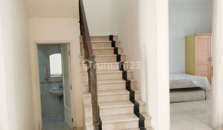 Di Sewakan Rumah 2 Lantai Pakuwon City 6