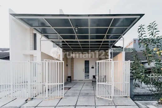 Minimalist Rungkut Barata House, Fully Furnished Ready to Occupy