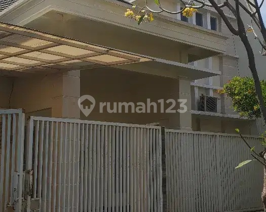 Rumah Minimalis di Gayungsari Strategis Dekat Trans Icon Mall, Dekat Raya Waru