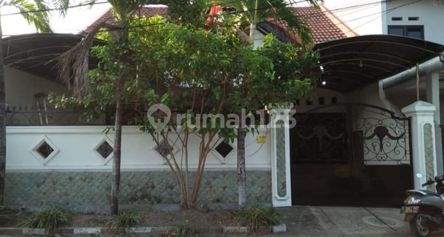 Rumah Terawat Rungkut Harapan Lingkungan Nyaman, Strategis Dekat Merr