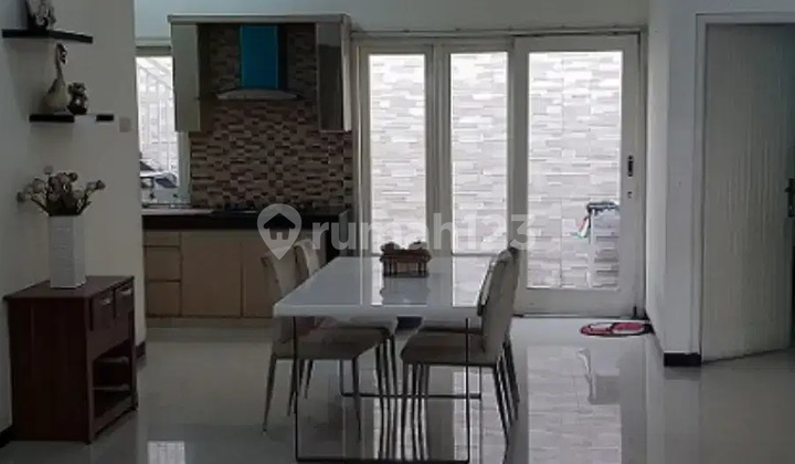 Rumah Minimalis di Gayungsari Strategis Dekat Trans Icon Mall, Dekat Raya Waru 2