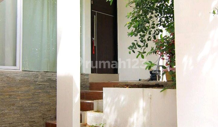 Di Jual Rmh Citra 8 Bagus ..Uk 8X 15/ 2 Lantai..Kt.4..Km.2.semi Furnish..Ada Kolam Renang..Hadap Barat Laut ..Listrik 5500..Harga Jual ..5.5 M Nego