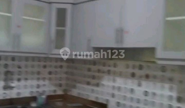 For Rent City Resort House 6X18m²2 Floorsbedrooms 3 Bathrooms 1+3Electricity 3,500Water Pamac 3, Kitchen Setfacing East Lauthrg Rent: 85M /Year Deposit 10M 2